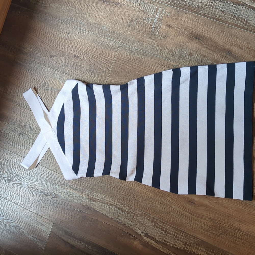 Aritzia Babaton Sculpt Knit Criss Cross Dress